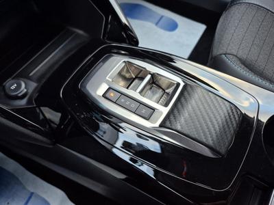 Peugeot 208 II PureTech 100 s&amp;amp;S Eat8 Allure