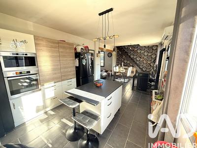 Maison - 97 m² - 5 pièces