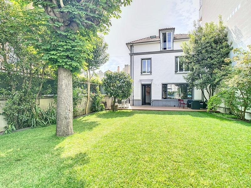 Maison - 170 m² - 6 pièces