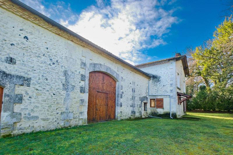 Maison en pierre - 125 m² - 4 pièces