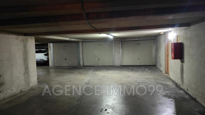Parking / Garage - 13 m²