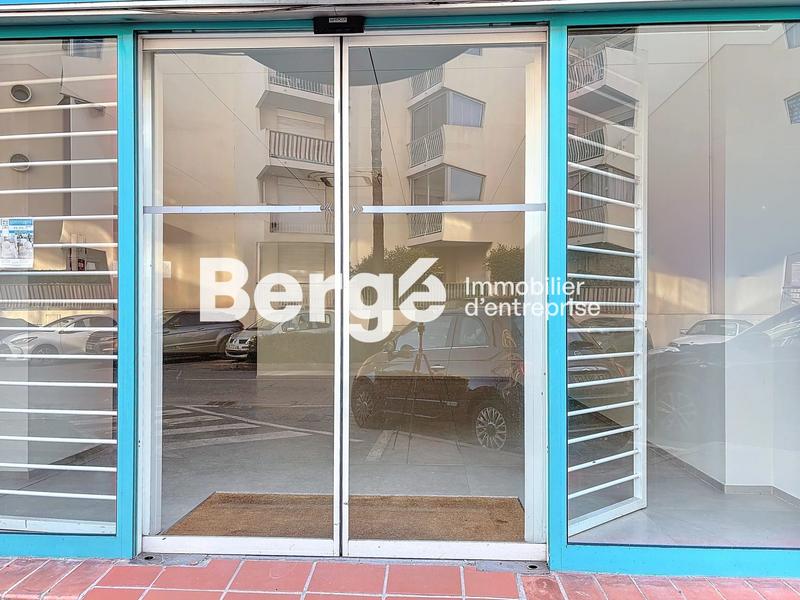 Local commercial - 394 m²