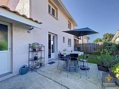 Maison - 90 m² - 3 pièces