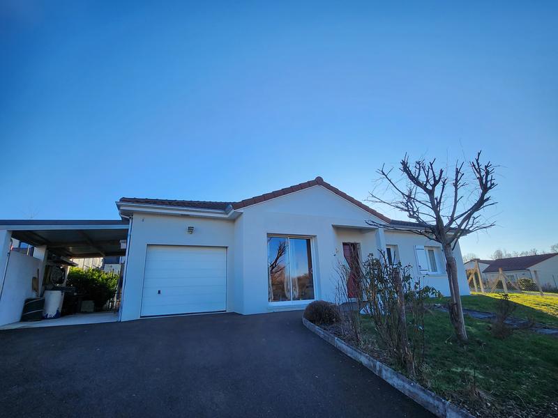 Maison - 90 m² - 5 pièces