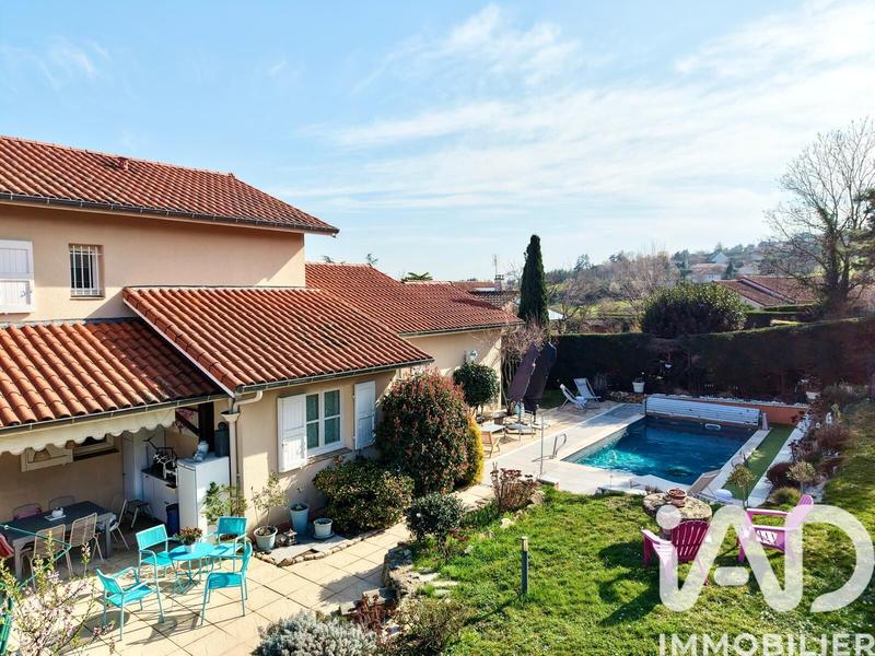 Maison de maîtres - 172 m² - 8 pièces