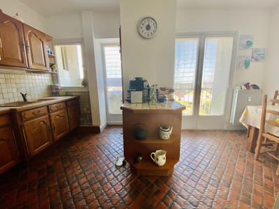 Appartement - 168 m² - 6 pièces