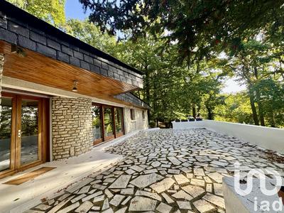 Maison de maîtres - 220 m² - 9 pièces