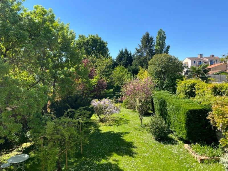 Maison - 191 m² - 10 pièces