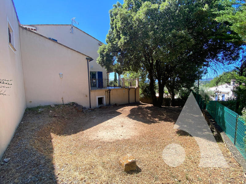 Maison - 226 m² - 8 pièces