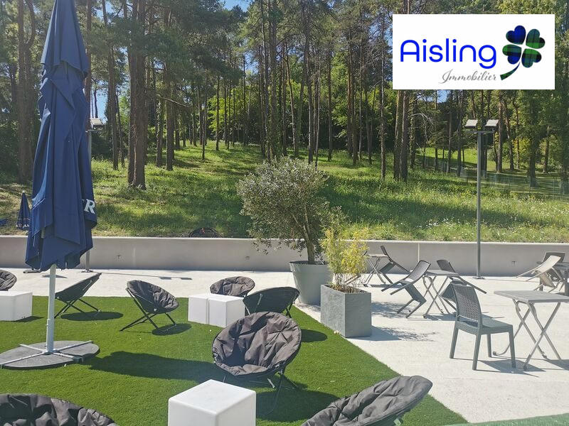 Local commercial - 3 724 m²