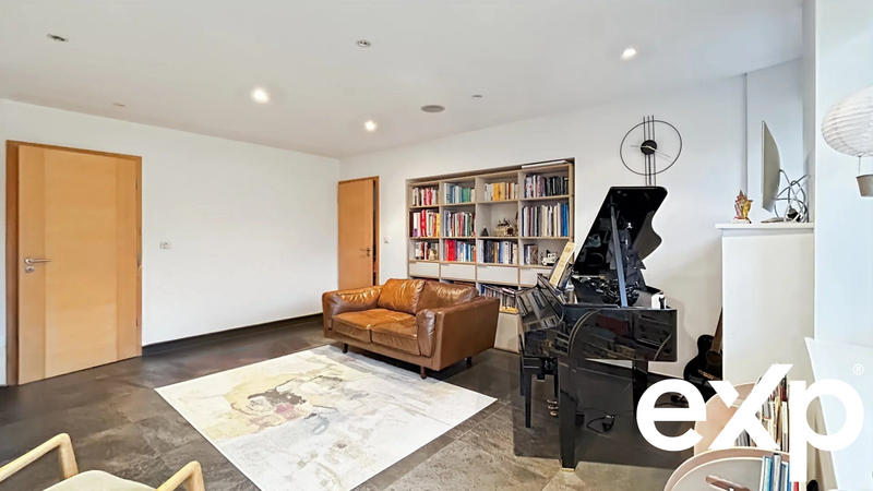 Appartement - 80 m² - 4 pièces