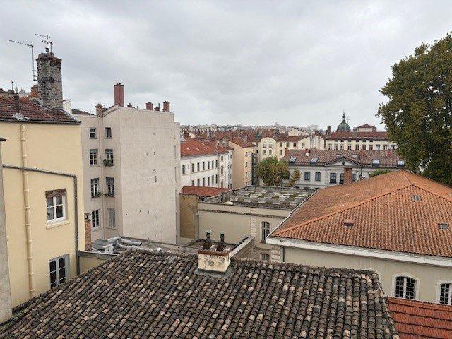 Appartement - 94 m² - 4 pièces