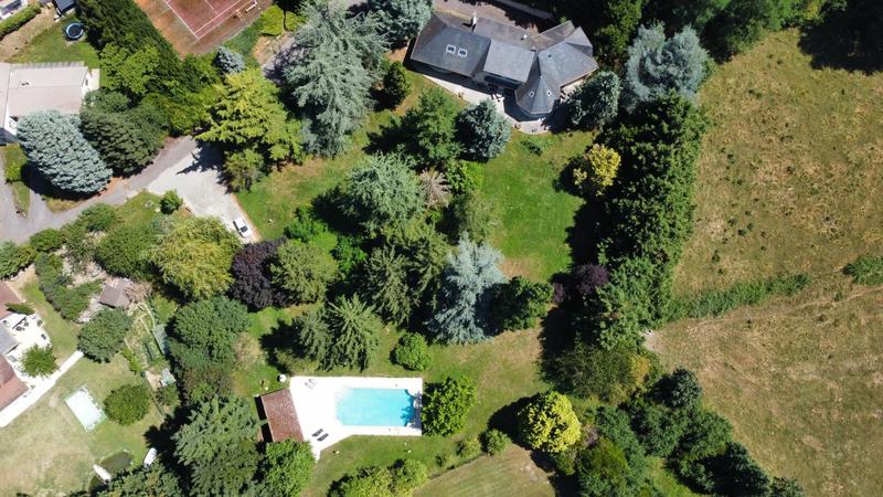 Maison - 310 m² - 8 pièces