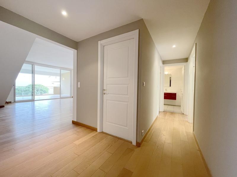 Appartement - 162 m² - 6 pièces