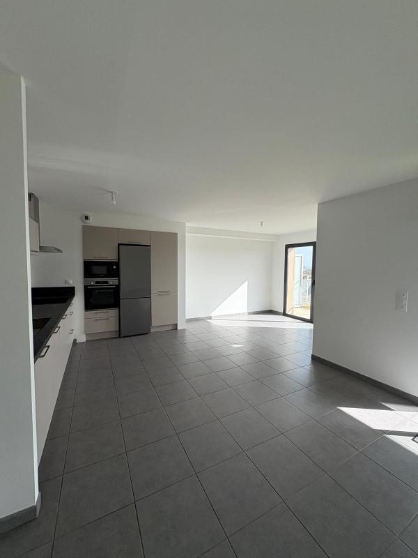 Appartement - 111 m² - 4 pièces