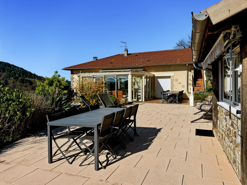 Propriété - 357 m² - 13 pièces