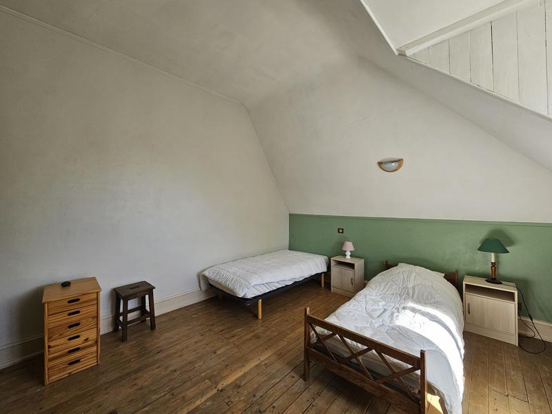 Maison - 352 m² - 13 pièces