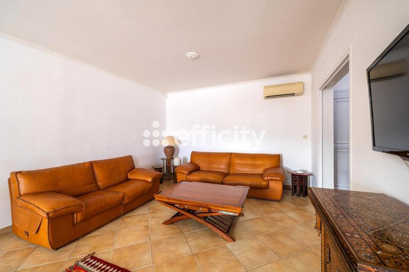 Villa - 160 m² - 5 pièces