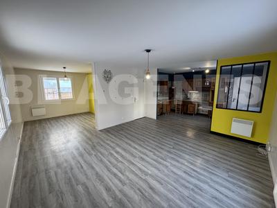 Maison - 82 m² - 3 pièces