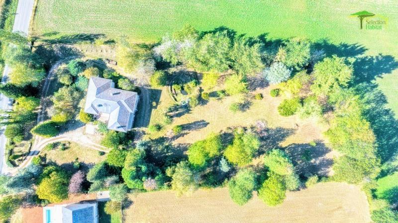 Maison bourgeoise - 376 m² - 8 pièces