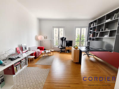 Appartement - 165 m² - 6 pièces