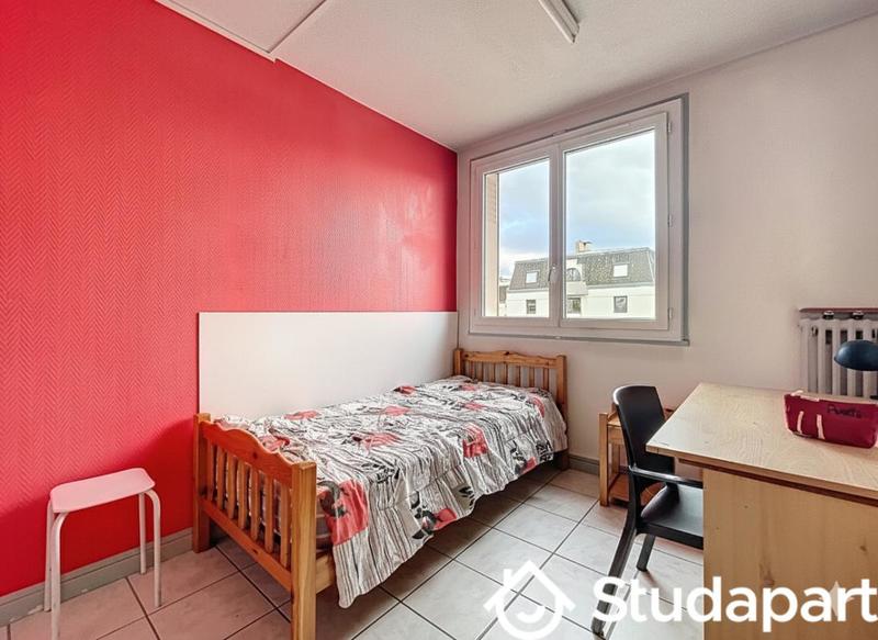 Chambre - 17 m² - 1 pièce