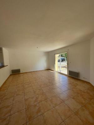 Villa - 90 m² - 4 pièces