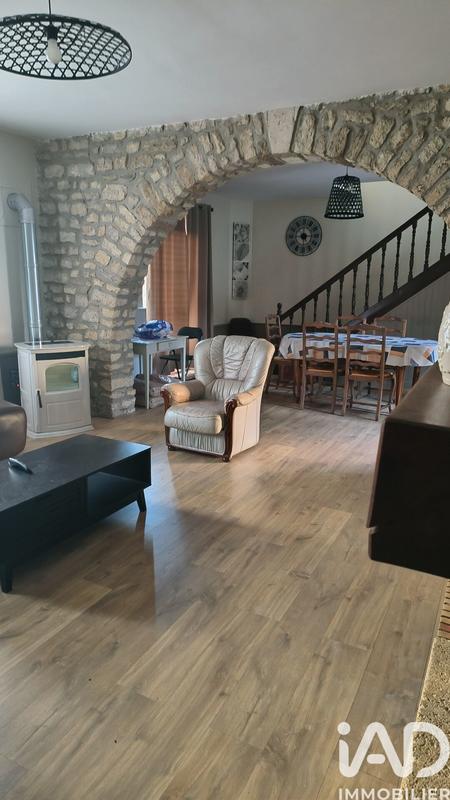 Maison - 470 m² - 8 pièces