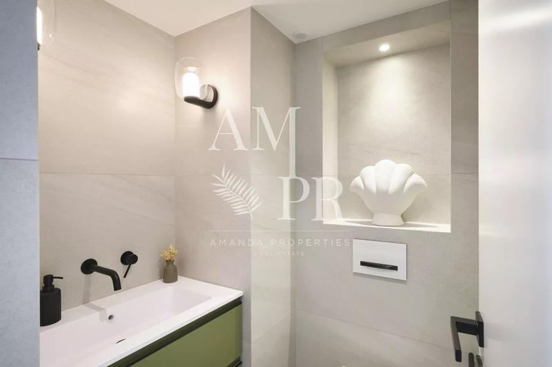 Appartement - 105 m² - 4 pièces