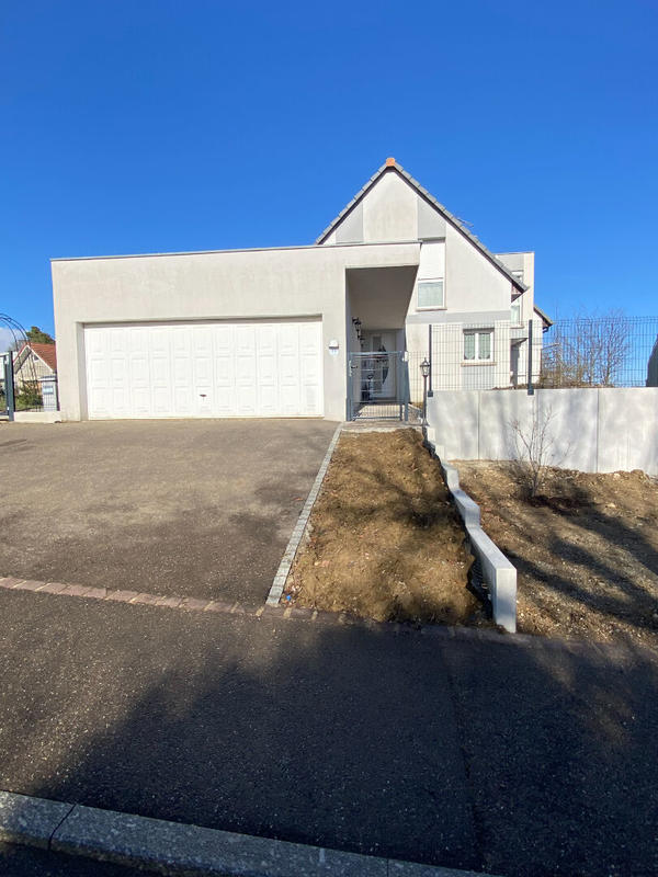 Maison - 181 m² - 5 pièces