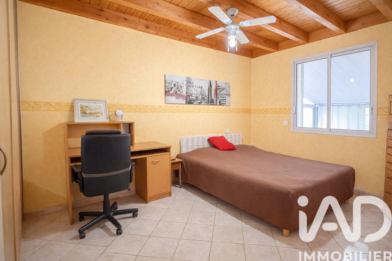 Maison - 220 m² - 9 pièces