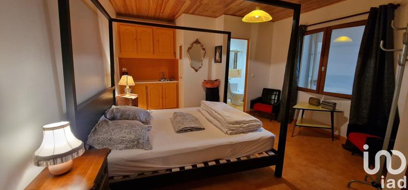 Maison - 137 m² - 5 pièces