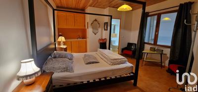 Maison - 137 m² - 5 pièces