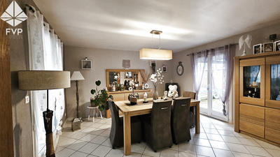 Maison - 158 m² - 6 pièces