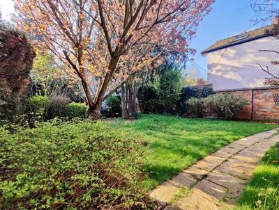 Maison - 190 m² - 8 pièces