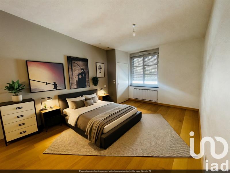 Loft - 213 m² - 5 pièces