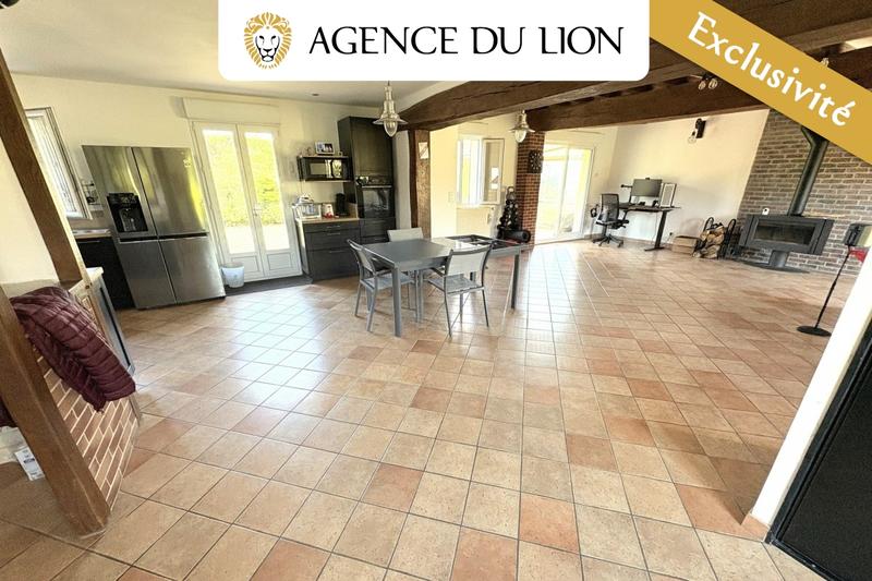 Maison - 240 m² - 10 pièces