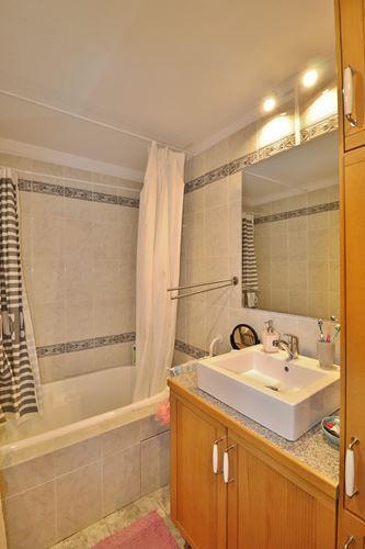 Appartement - 100 m² - 5 pièces