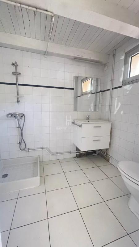 Maison - 185 m² - 8 pièces