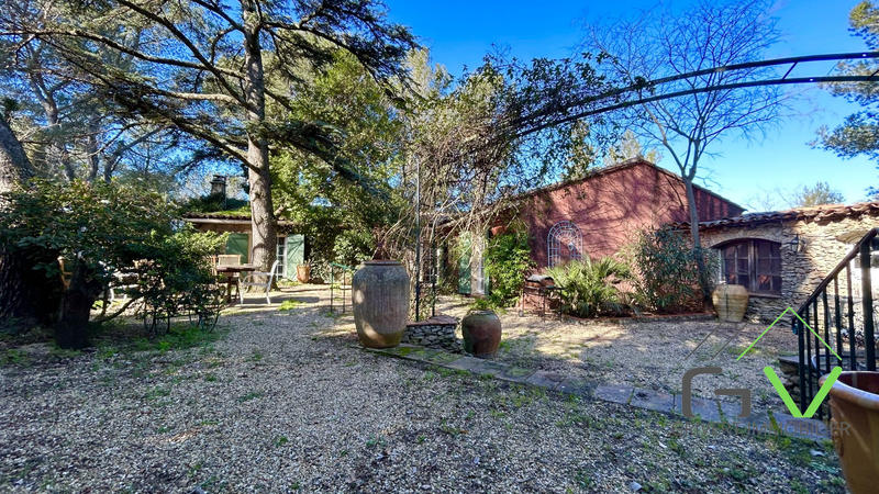 Villa - 140 m² - 5 pièces