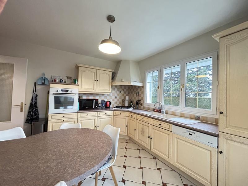 Maison - 122 m² - 5 pièces