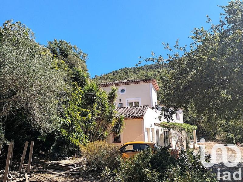 Maison - 163 m² - 5 pièces