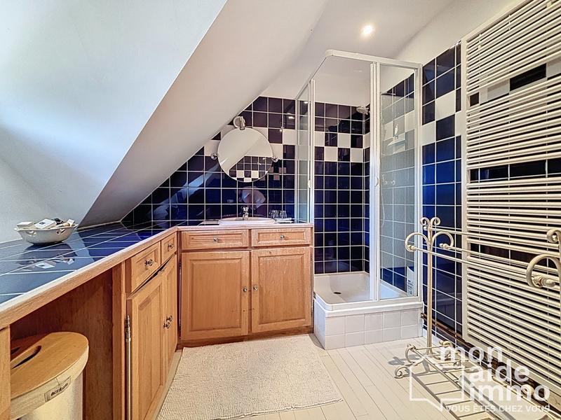 Maison ancienne - 230 m² - 7 pièces