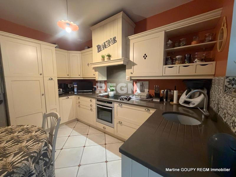 Propriété - 164 m² - 7 pièces