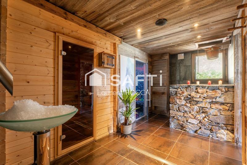 Châlet - 328 m² - 13 pièces