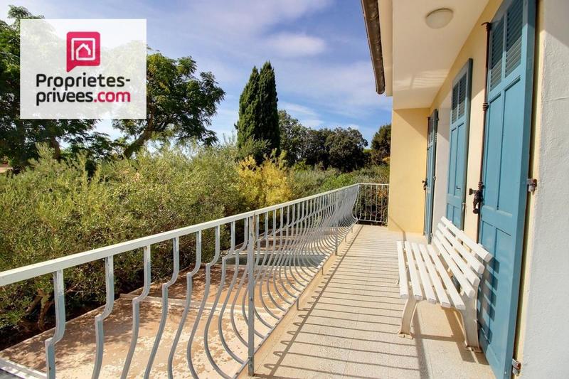 Maison - 200 m² - 7 pièces