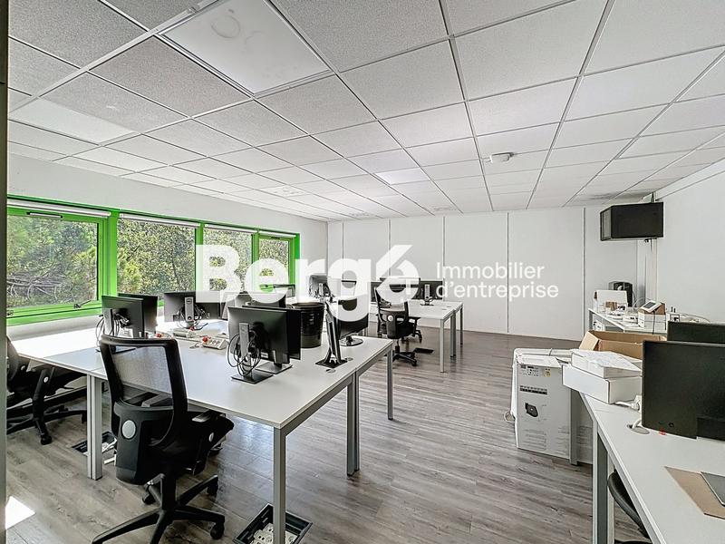 Bureau - 700 m²