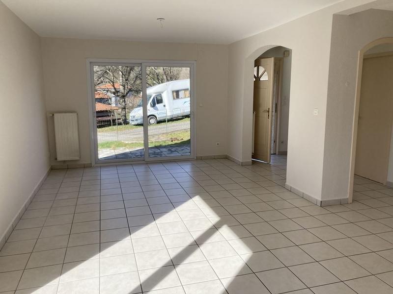 Maison traditionnelle - 94 m² - 4 pièces