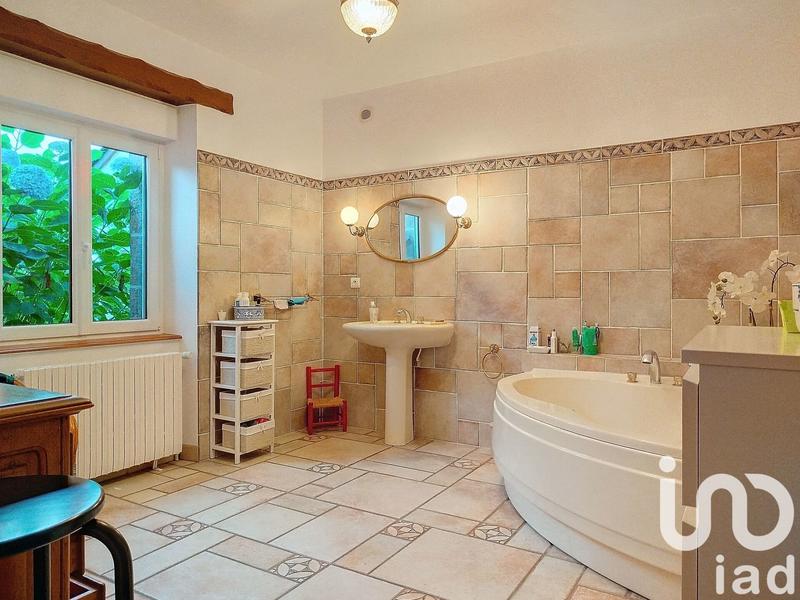 Maison - 310 m² - 10 pièces