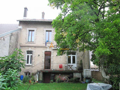 Maison - 269 m² - 12 pièces